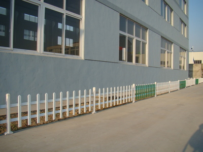 上海護(hù)欄網(wǎng)鐵絲網(wǎng)_上海豪衡金屬制品_